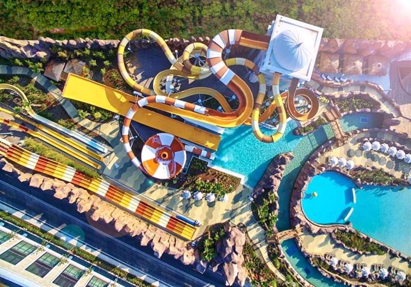 land of legends aquapark from turkler
