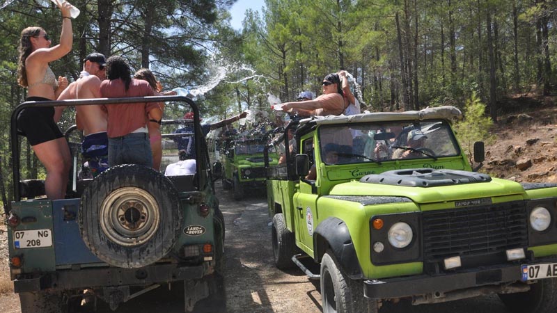 water game jeep safari in turkler